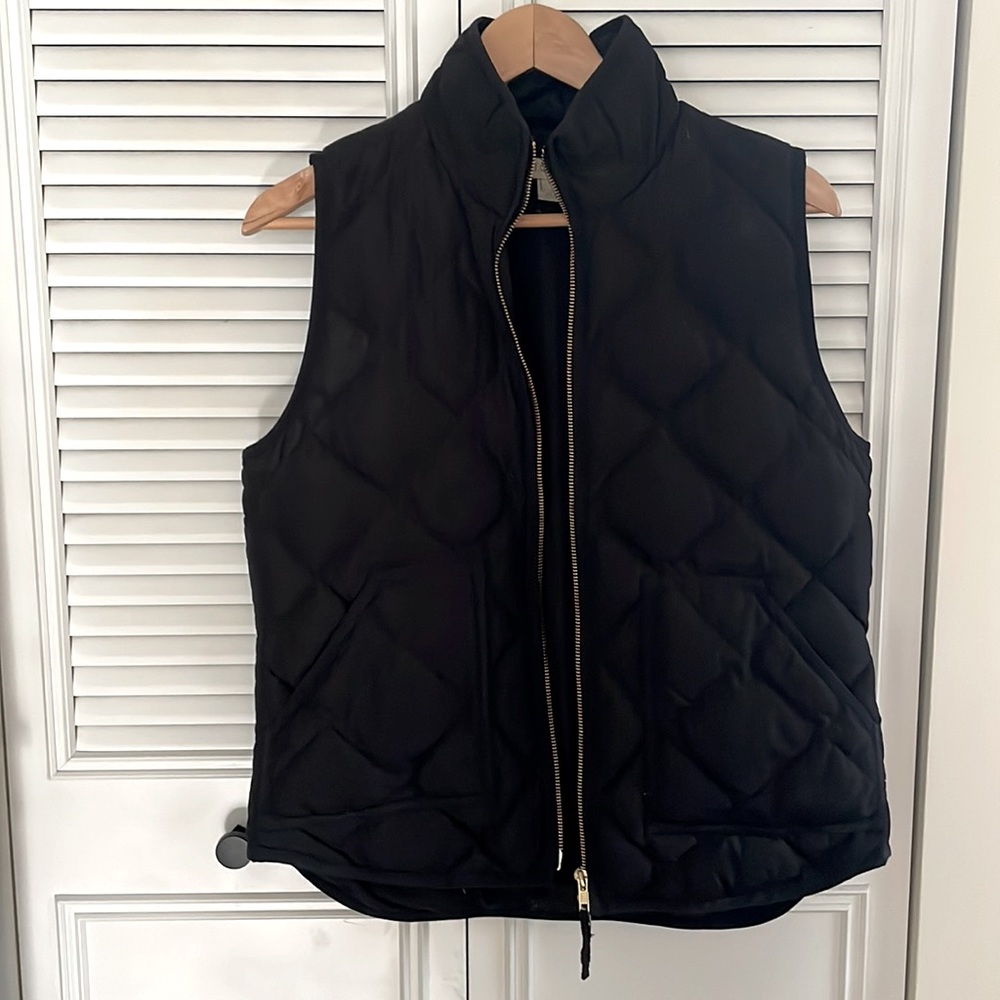 J crew black quilted vest